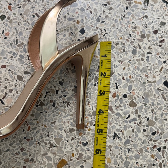 New Schutz Luriane gold heel sandal 9.5 - Picture 6 of 6